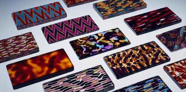 Differenza acetato plastica occhiali