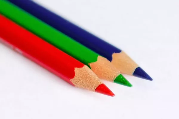 Perchè il colore che vediamo lo vediamo così ??? Perchè il colore che vediamo lo vediamo così ???
