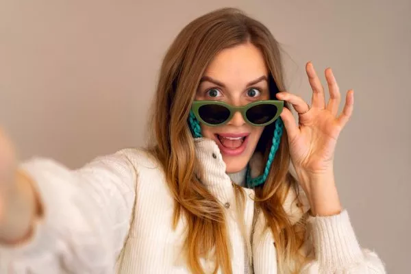 Ecco la nuova tendenza 2016: lenti per occhiali sfumate dai mille colori