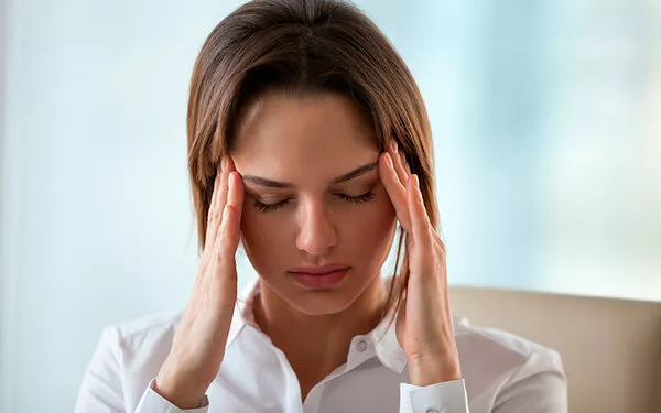Emicrania: e se fosse colpa dello stress oculare?  Emicrania: e se fosse colpa dello stress oculare?