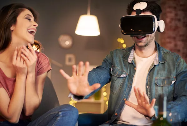 Occhiali per realtà virtuale Occhiali per realtà virtuale